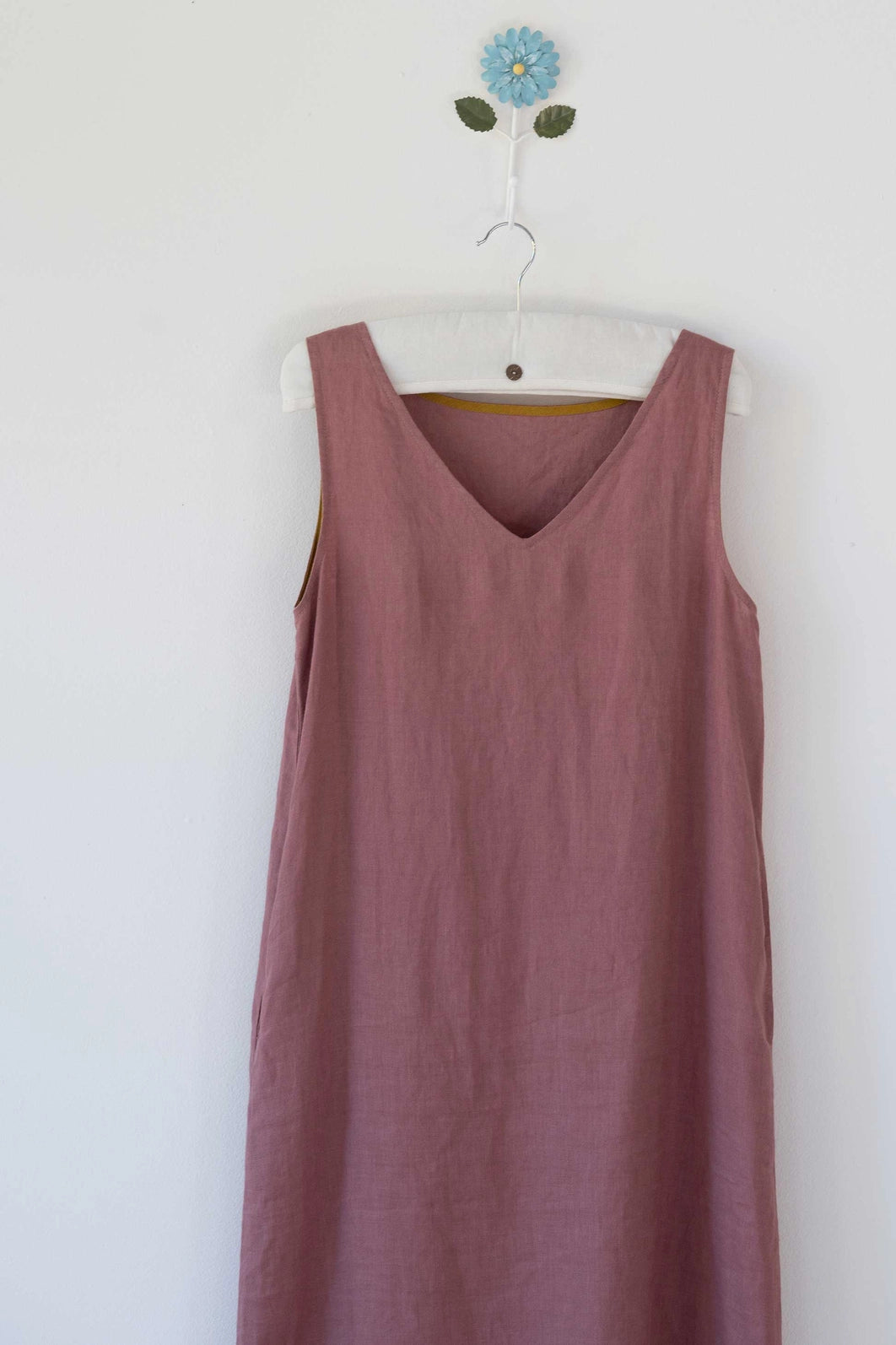 .Lazybones Ziggy Woodrose French Linen Shift Dress