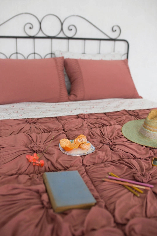 Lazybones Rosette Cedar Pillowcase set