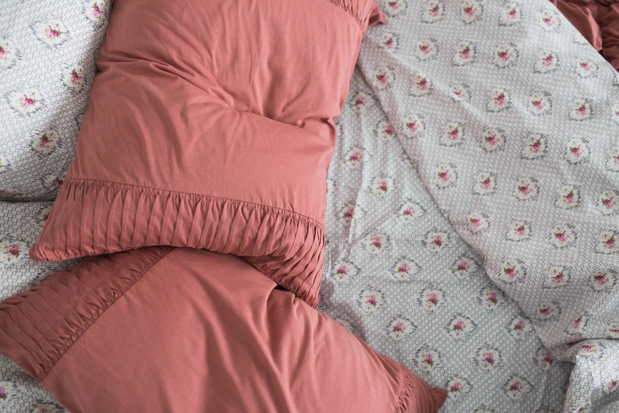 Lazybones Rosette Cedar Pillowcase set